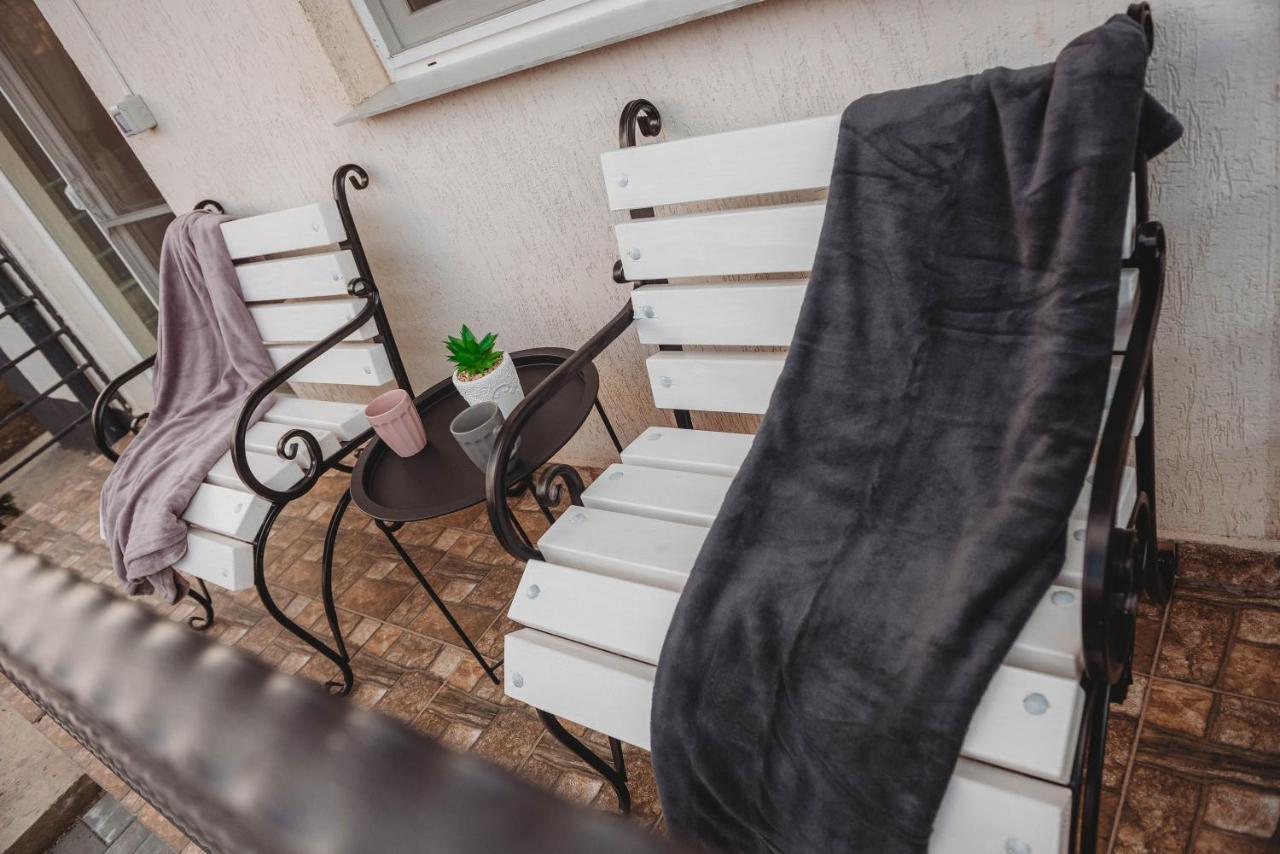La Contessa Apartament Târgu Neamț Buitenkant foto